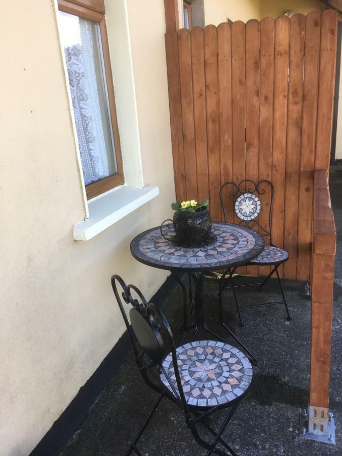 Baurleigh Studio Apartment P72F340 Lissaphooca Cross Roads Esterno foto