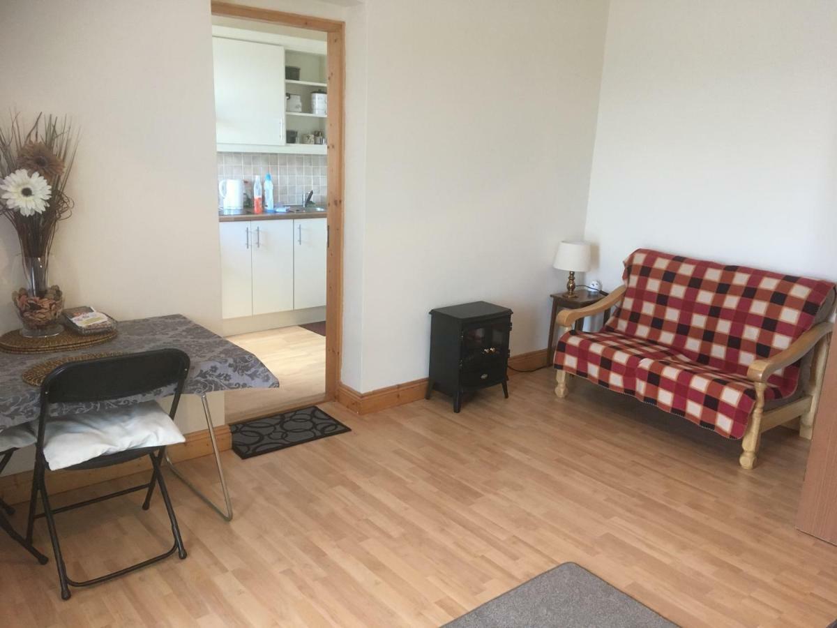 Baurleigh Studio Apartment P72F340 Lissaphooca Cross Roads Esterno foto